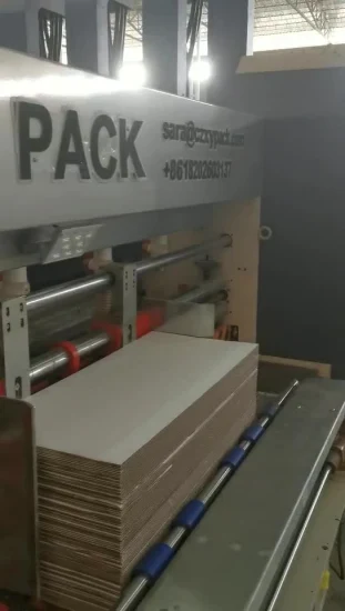 包装材や段ボール箱を裁断する自動フレキソ印刷機